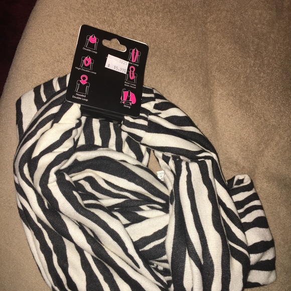 Infinity Scarf - Picture 3 of 3